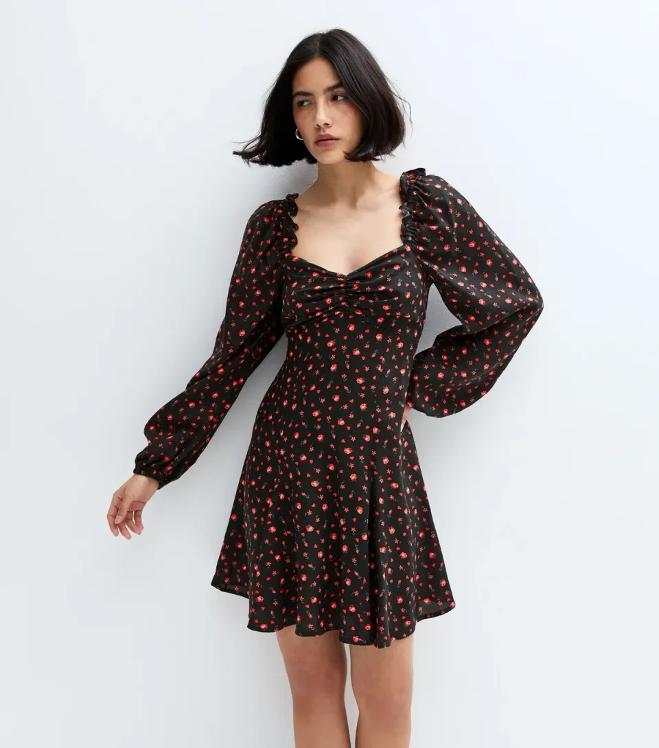 Women's Black Floral Print Sweetheart Neck Mini Dress