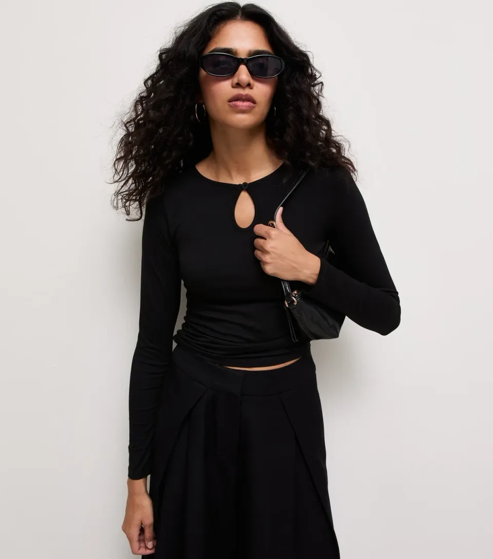 Women's Black Button Keyhole Long Sleeve Top