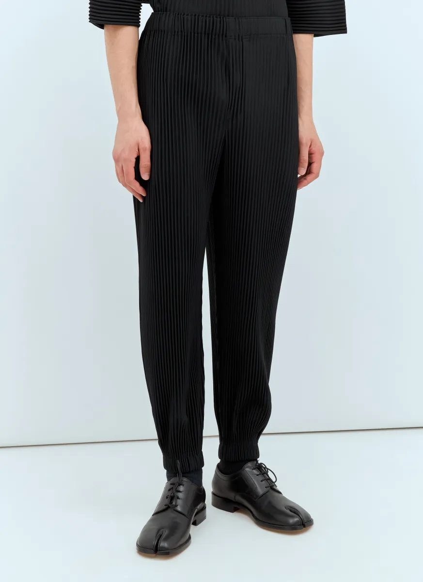 Tapered Pleated Pants