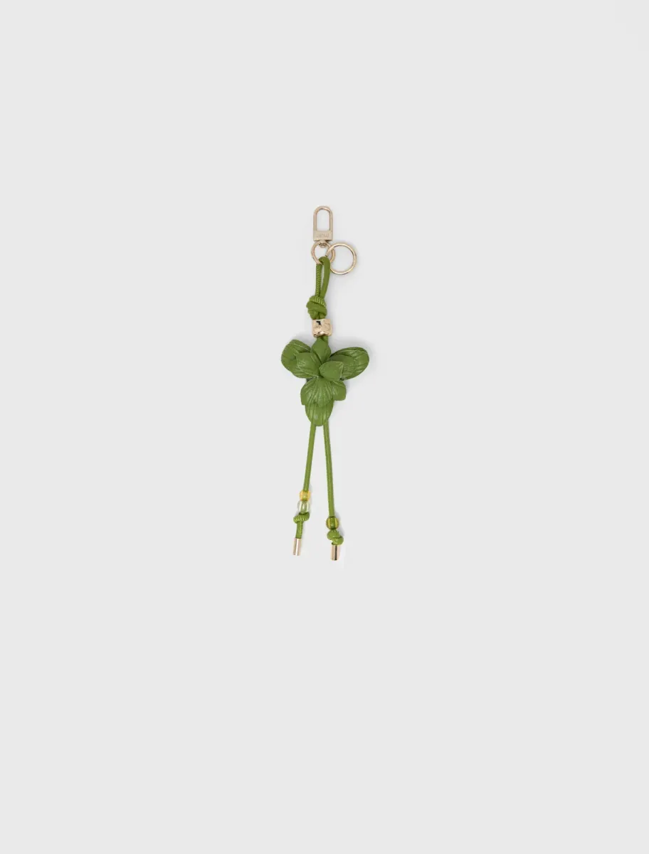 Flower charms with pearls