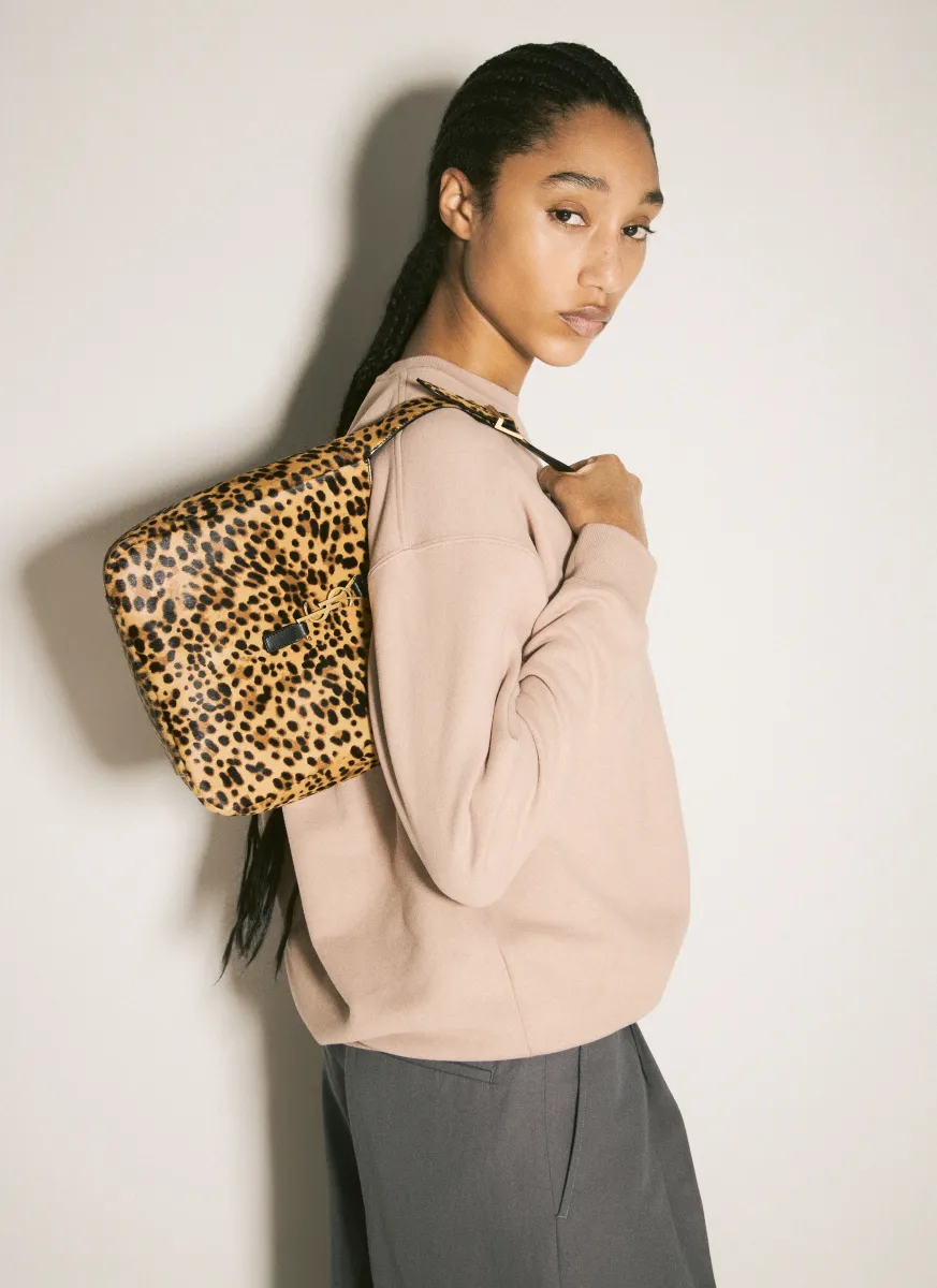 Le 5 à 7 Small Shoulder Bag