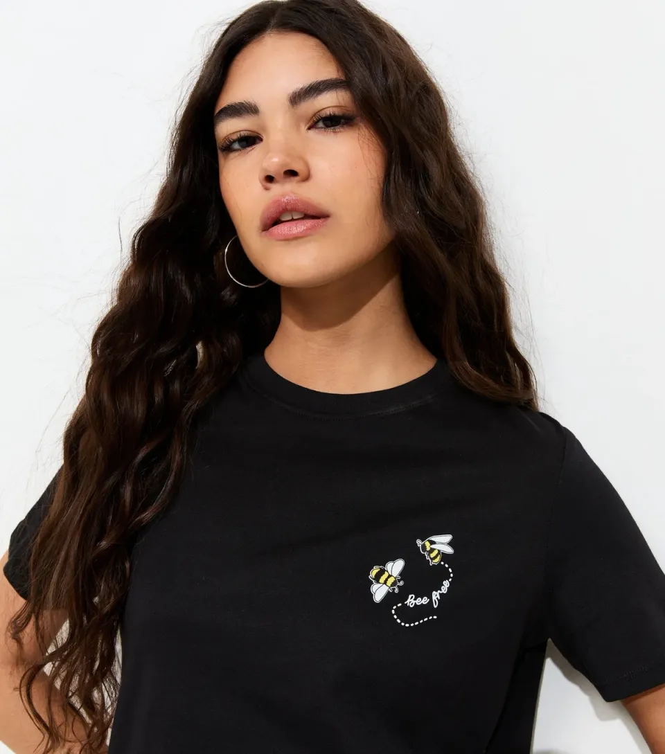 Women's Black Cotton Bee Free Bee Print Relaxed T-Shirt