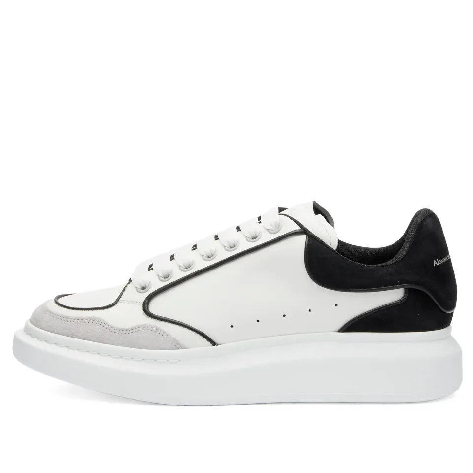Oversized Sneaker