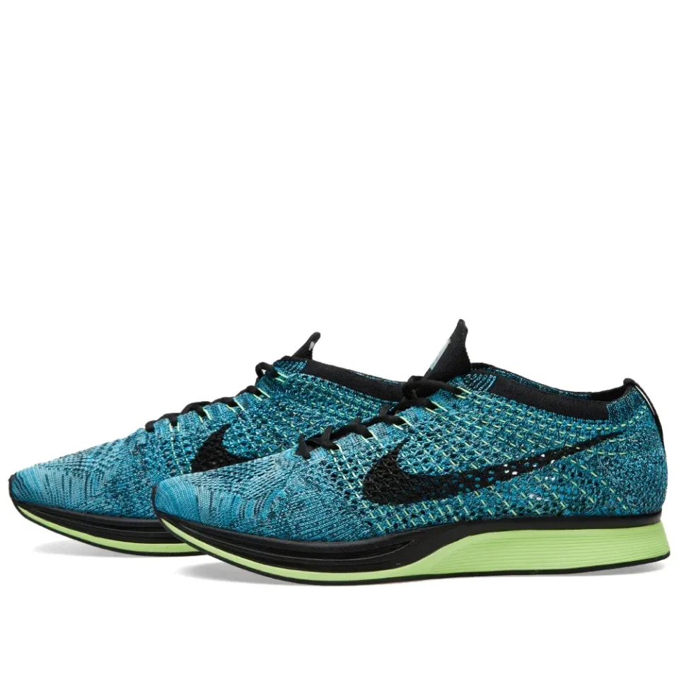 Flyknit Racer