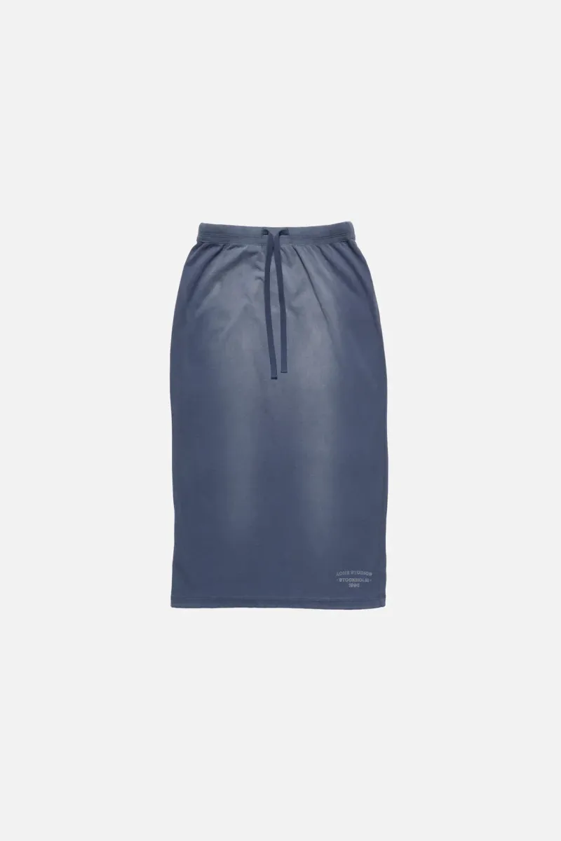 Sprayed logo skirt