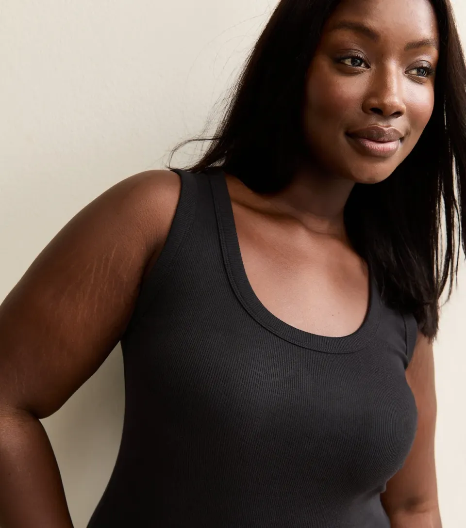Women's Plus Size Black Ribbed Scoop Neck Vest Curves