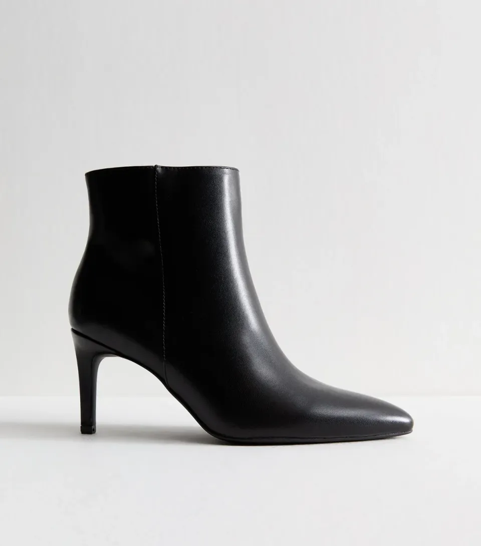 Women's Black Faux Leather Point Toe Ankle Boots