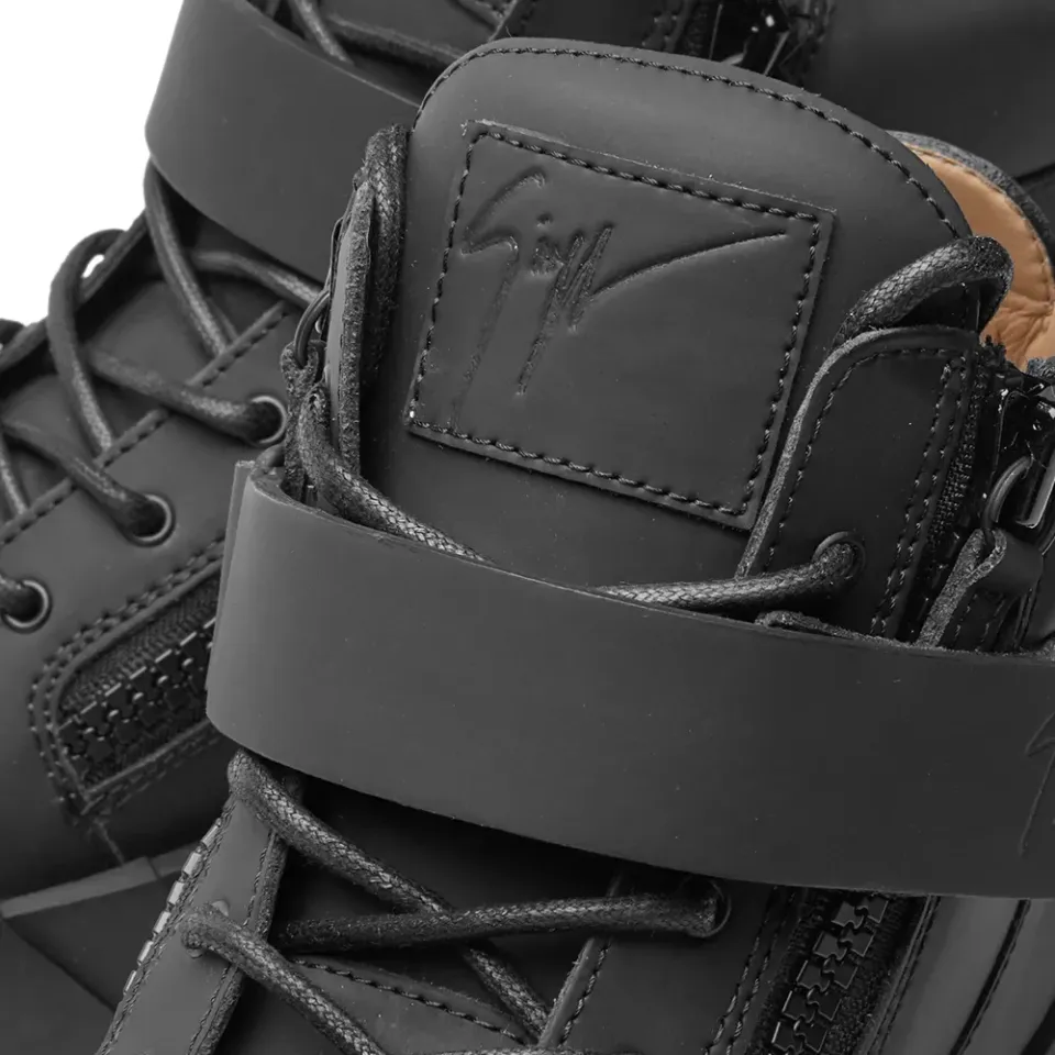 Shark Sole Mid Sneaker