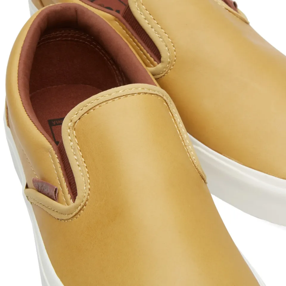 California Classic Slip On CA