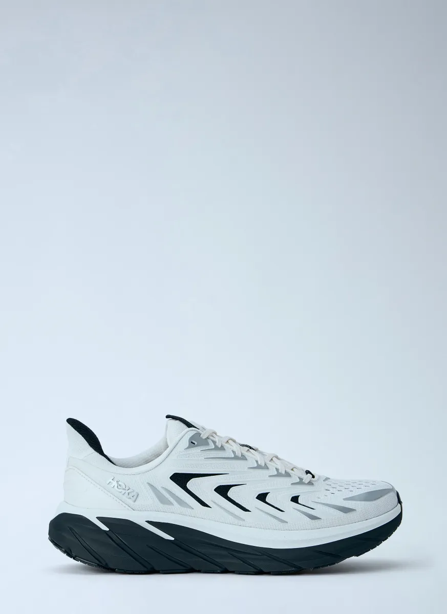 Clifton UTL Sneakers