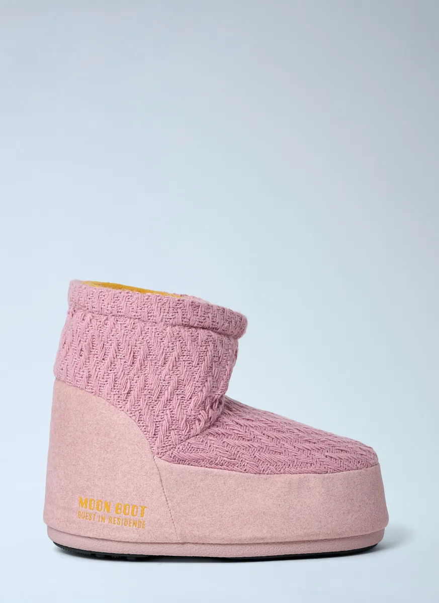 Icon Low Nolace Knit Boots