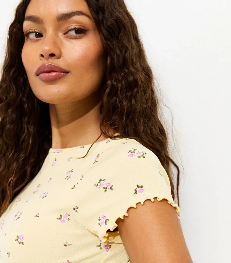 Women's Petite Yellow Floral Print Top