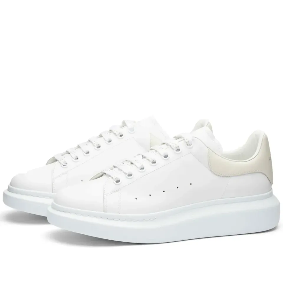 Oversized Sneaker