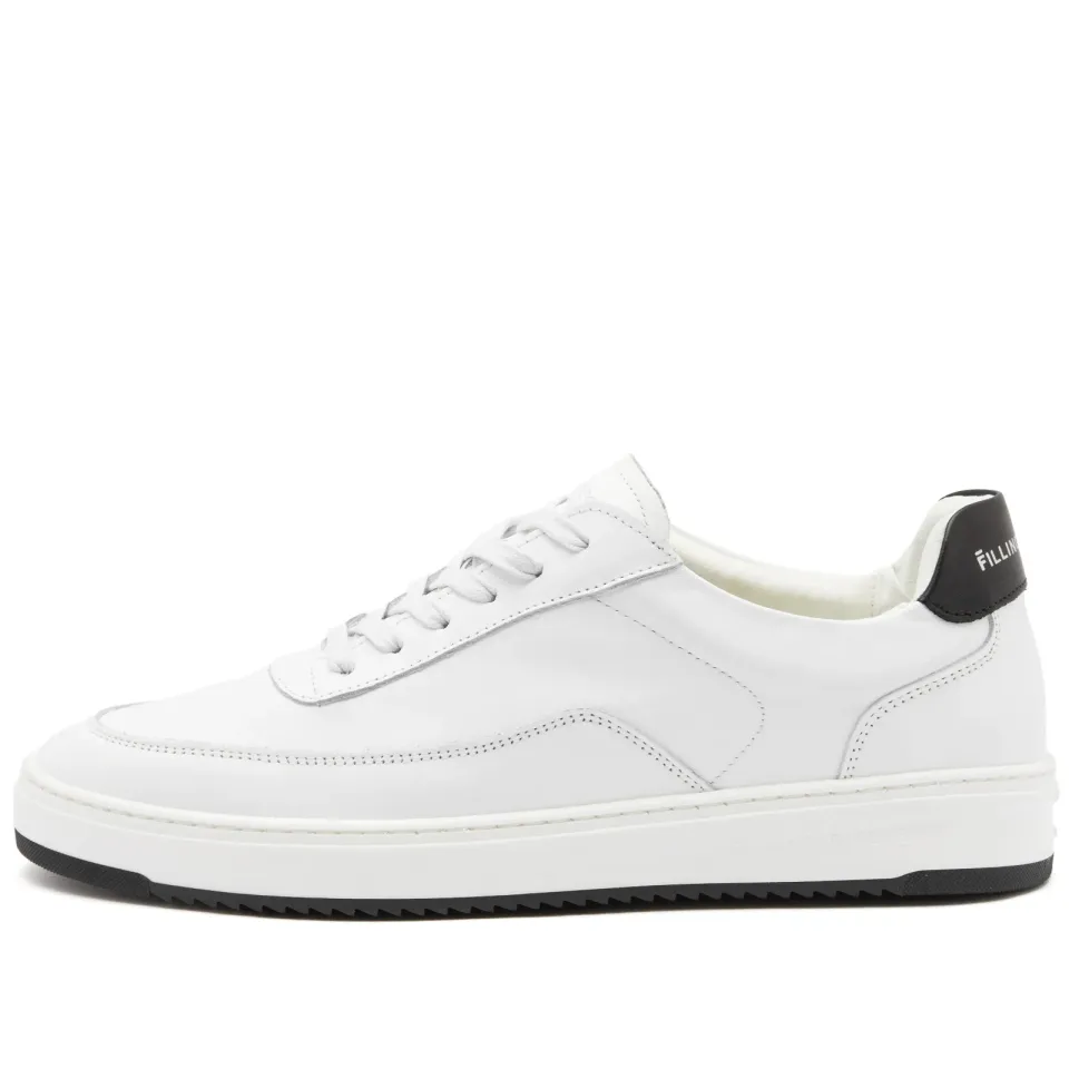 Mondo Lux Sneaker