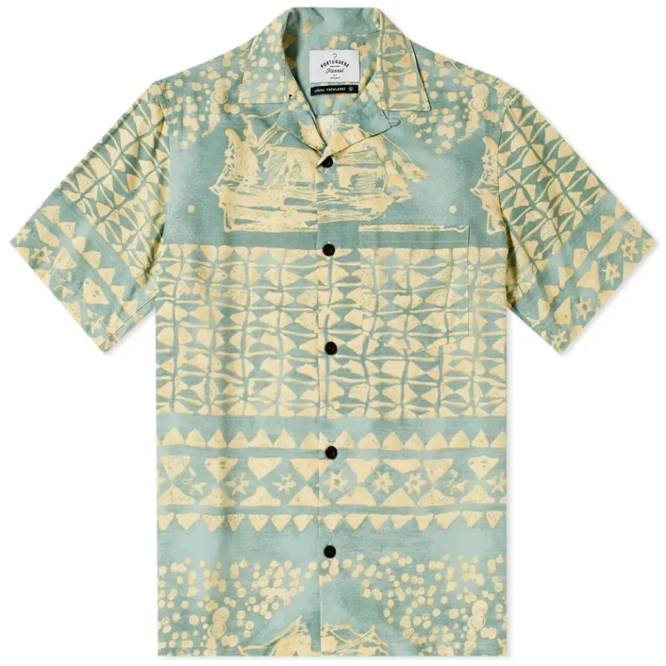 Short Sleeve Lagoa Vacation Shirt