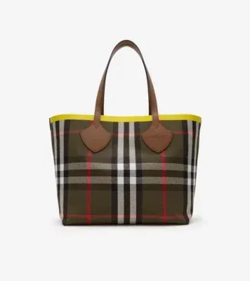 Large Check Tote in Loch green