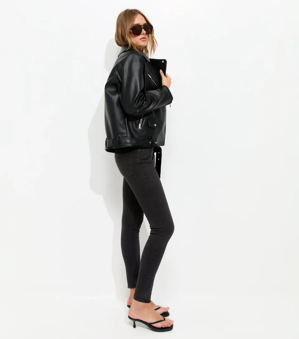 Women's Washed Black Mid Rise Skinny Jeans