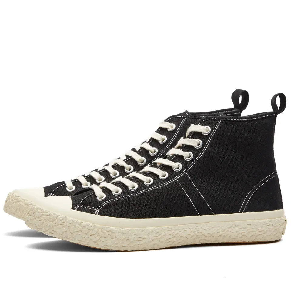 Hi-Top Sneaker