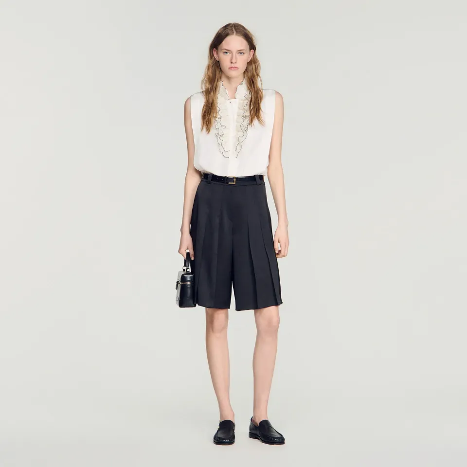 Long high-waisted pleated shorts