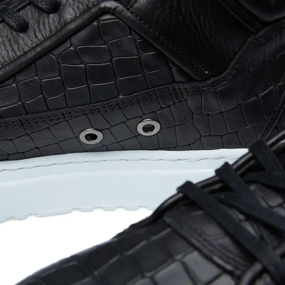 ETQ. Mid Top 2 Sneaker