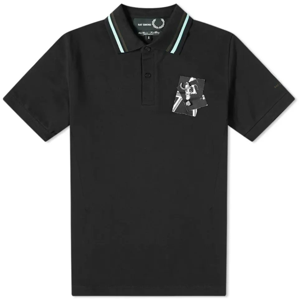 Fred Perry Reissues x Raf Simons Pin Wreath Photo Polo
