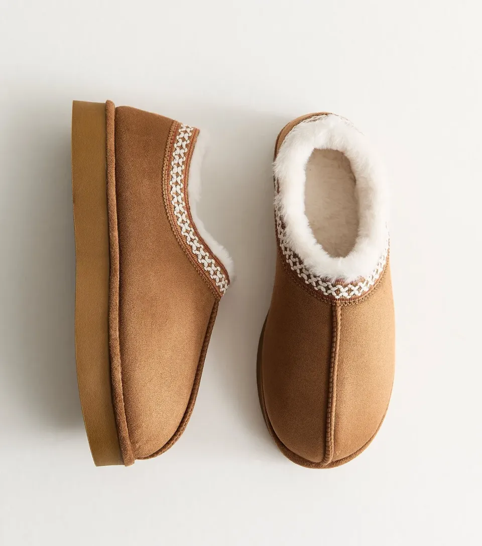 Women's Tan Faux Suede Cross Stitched Faux Fur Lined Slipper Boots