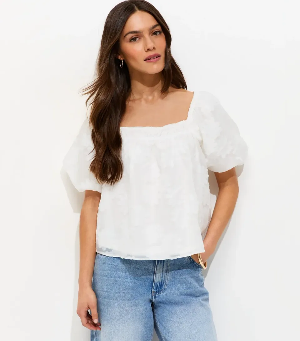 Women's Petite White Floral Jacquard Square Neck Puff Sleeve Blouse