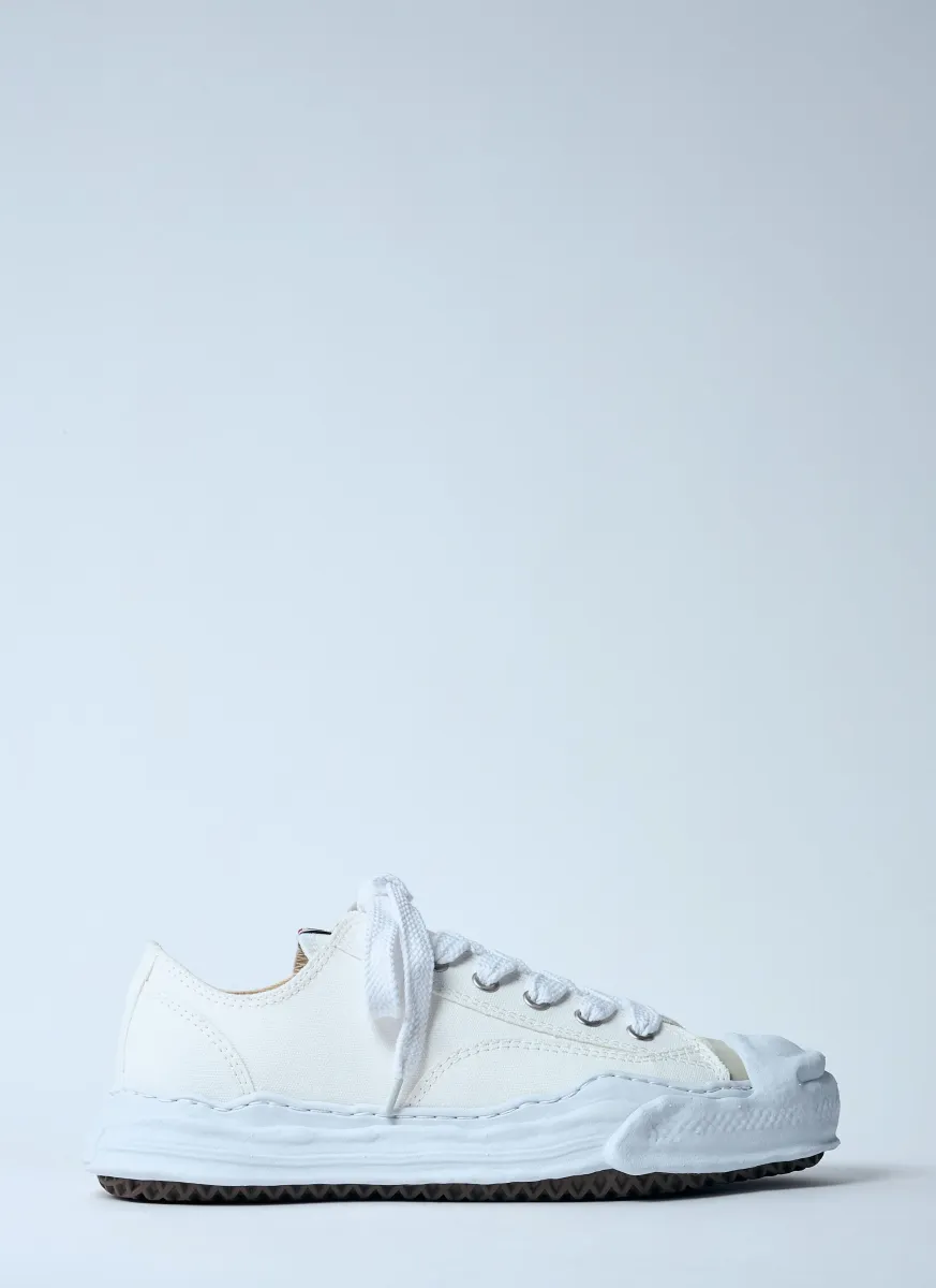 Hank Low Top Sneakers