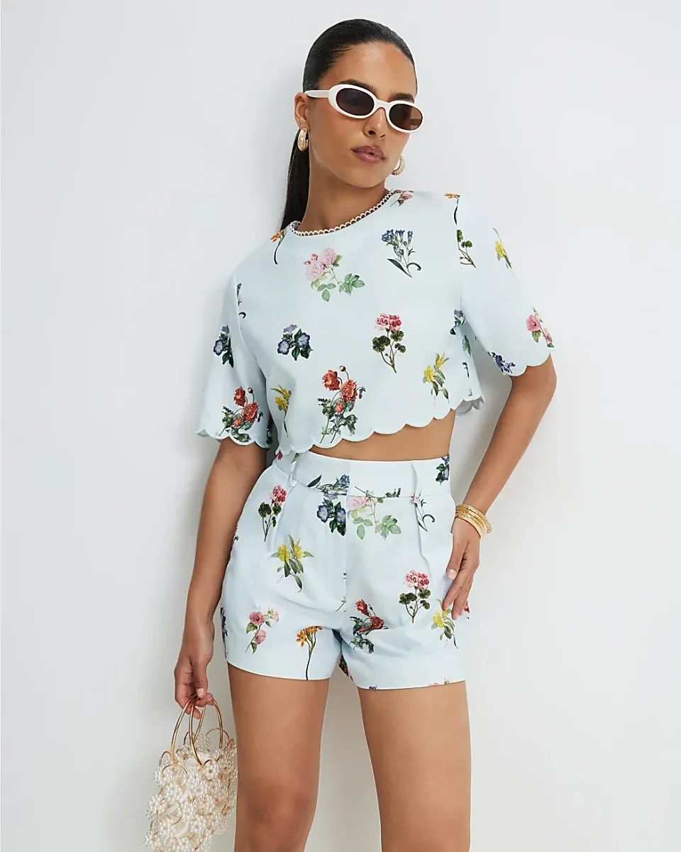 Petite Woven Floral Scallop Trim Top