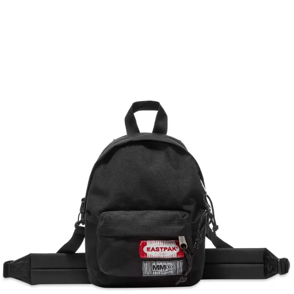 x MM6 Shoulderbag