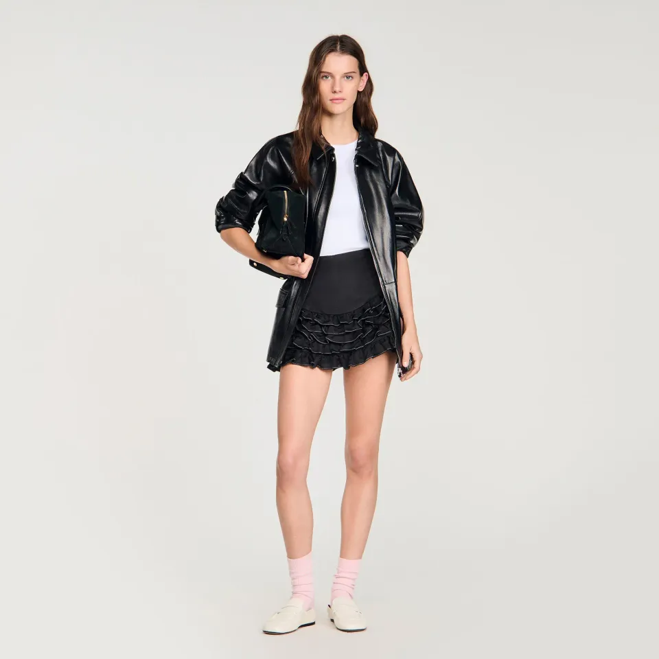 Ruffled skort with topstitching