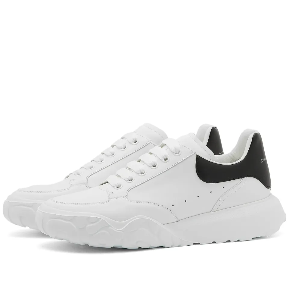 Court Sneaker