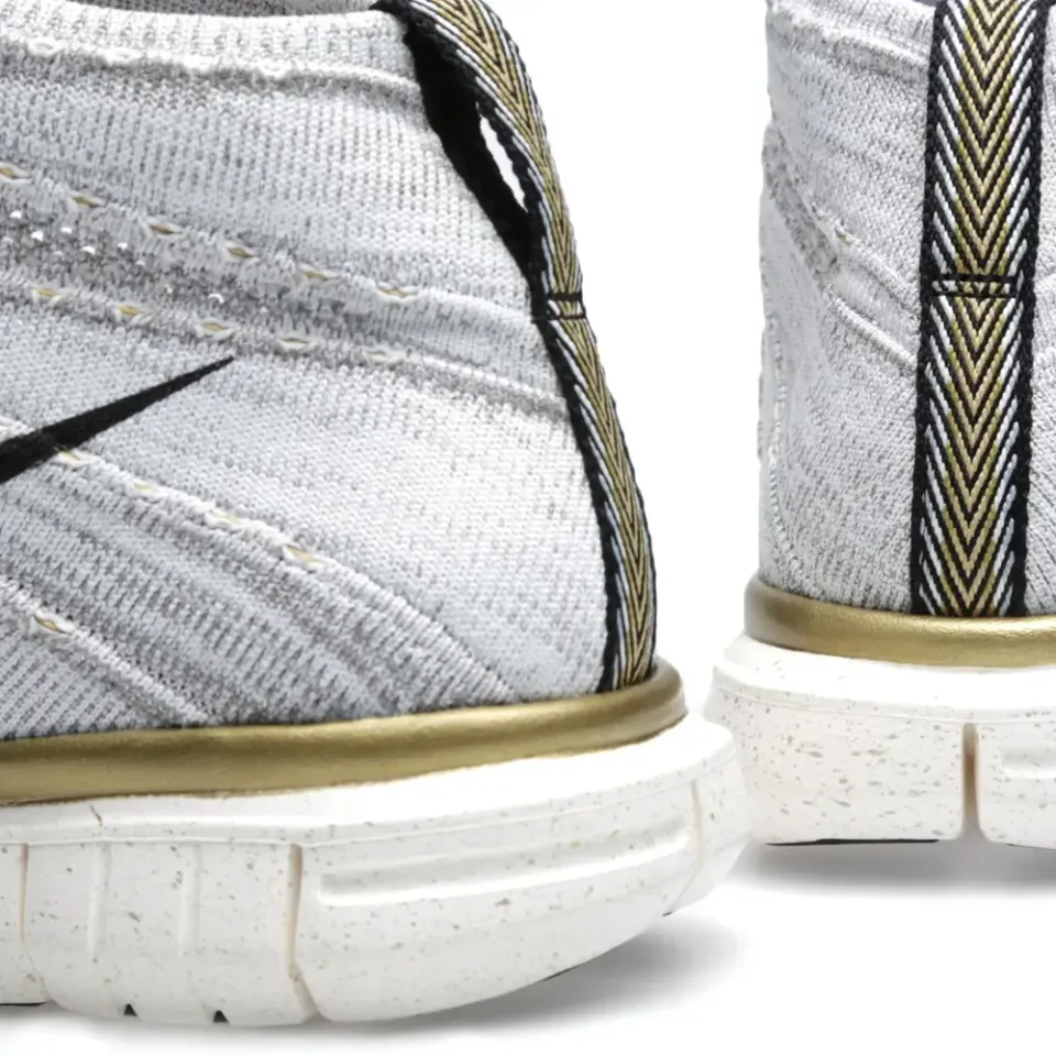 Free Flyknit Chukka