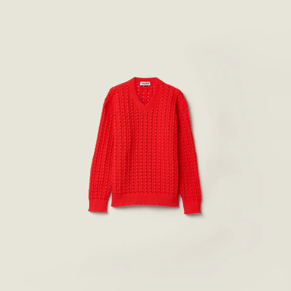 Technical yarn V-neck sweater