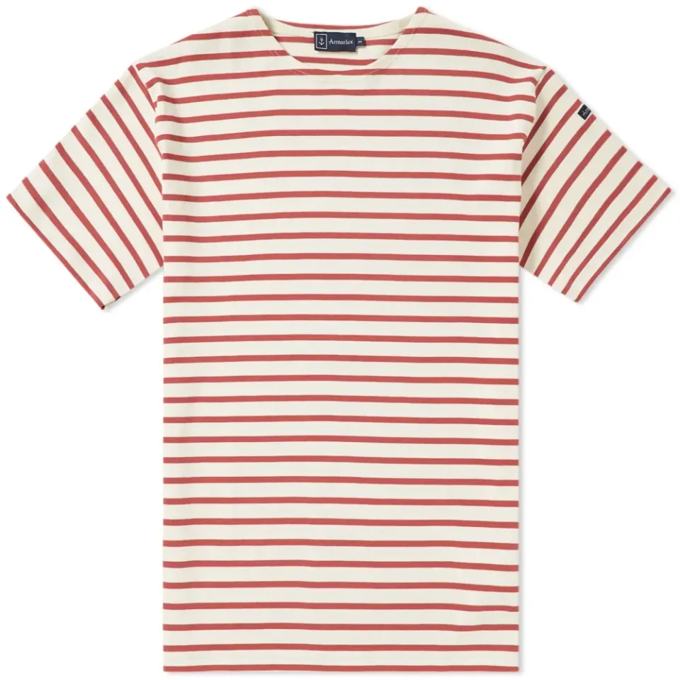 1524 Doélan Tee