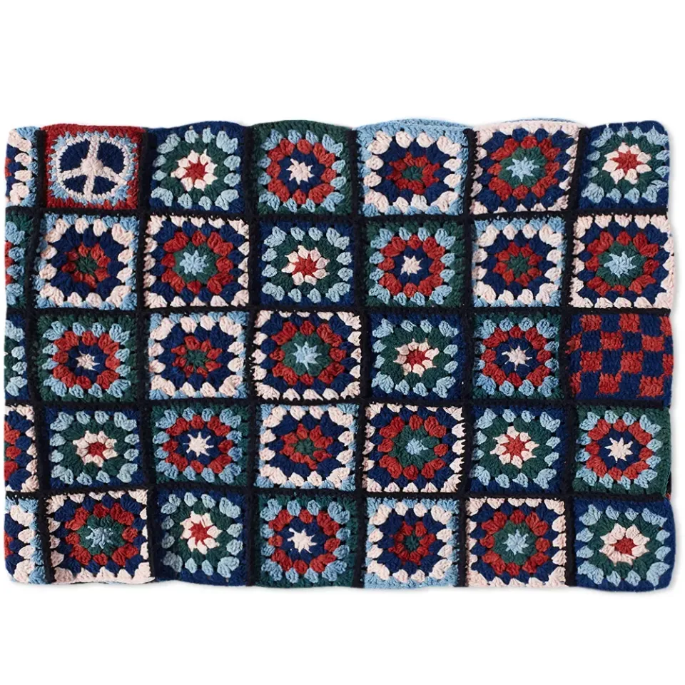 Story mfg. Piece Crochet Scarf