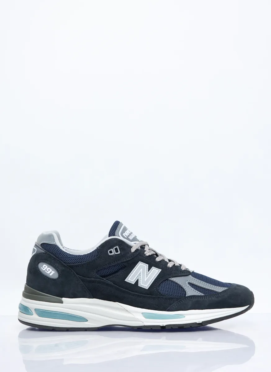 99T Sneakers