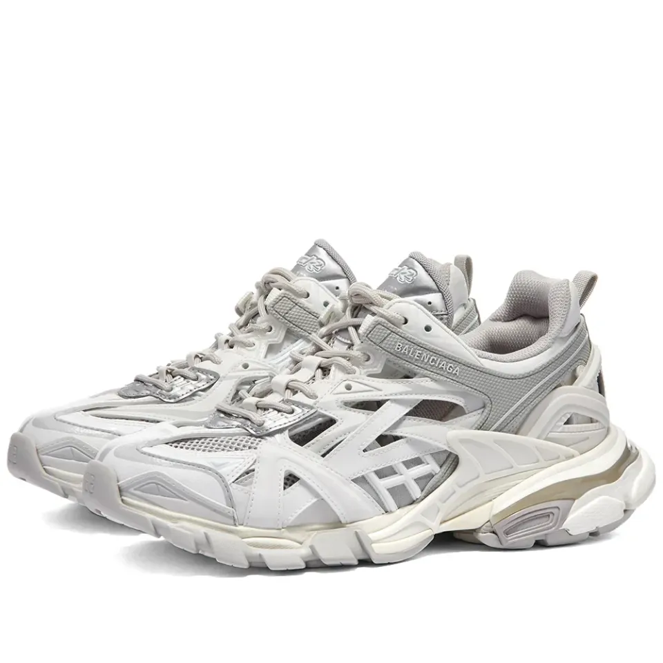 Track 2 Sneaker