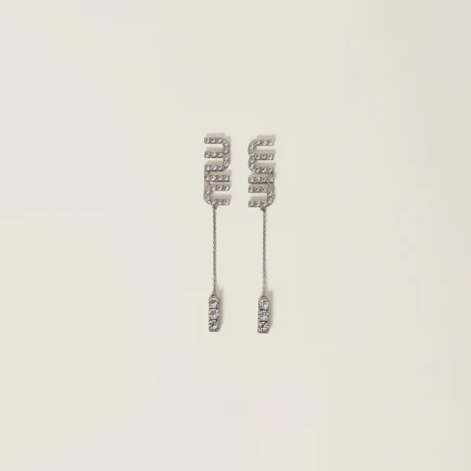 Pendant earrings with crystals