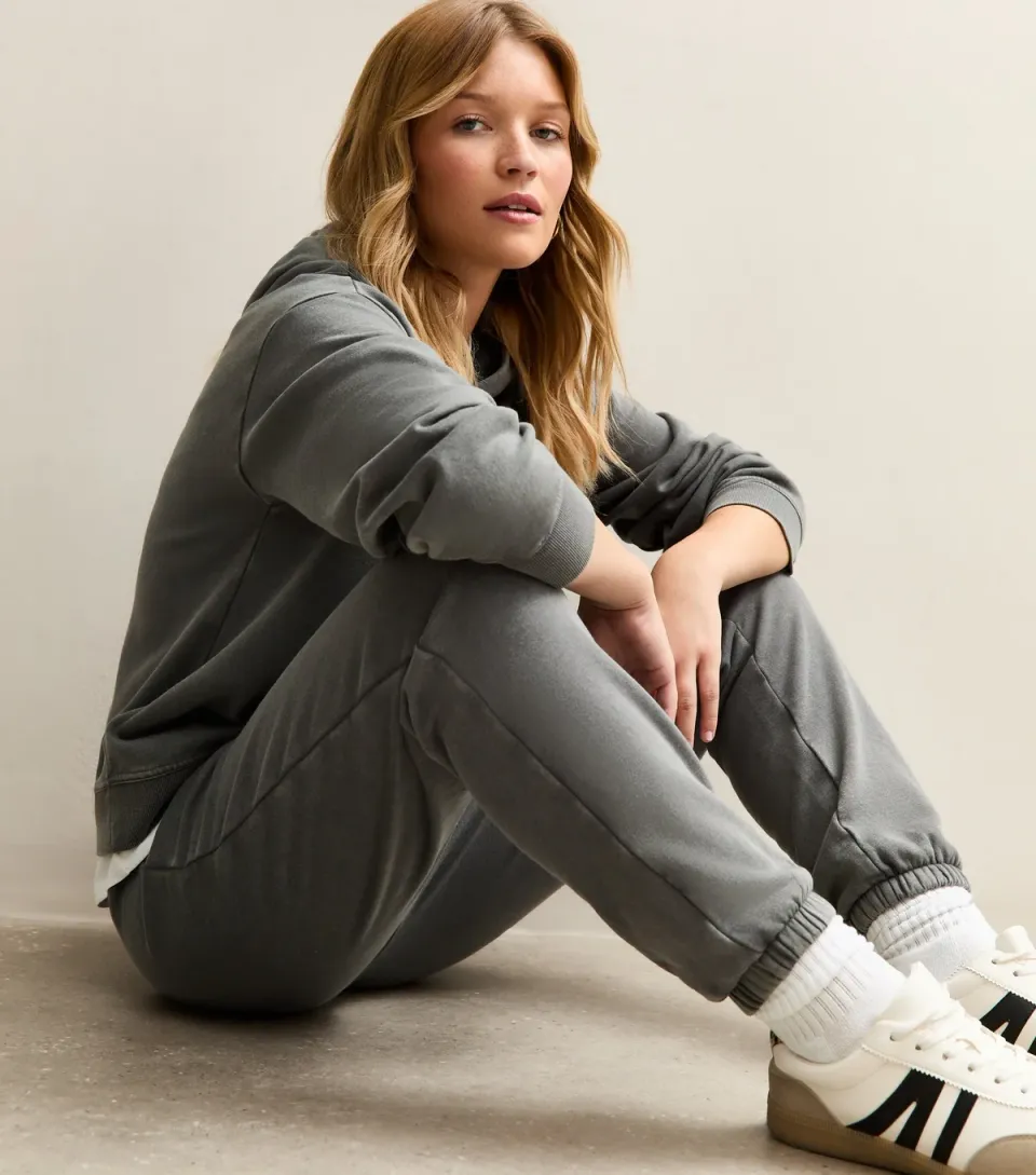 Women's Dar Grey Tapered Joggers