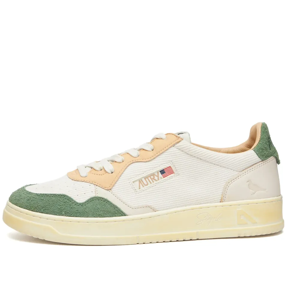 x Staple 01 Low