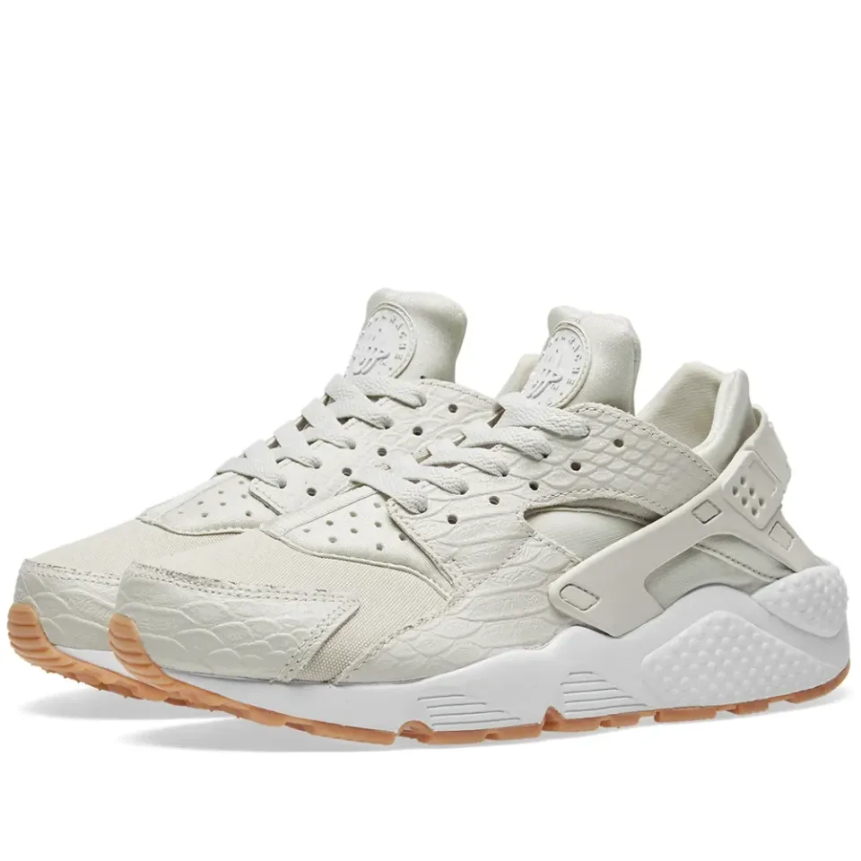 W Air Huarache Run SE