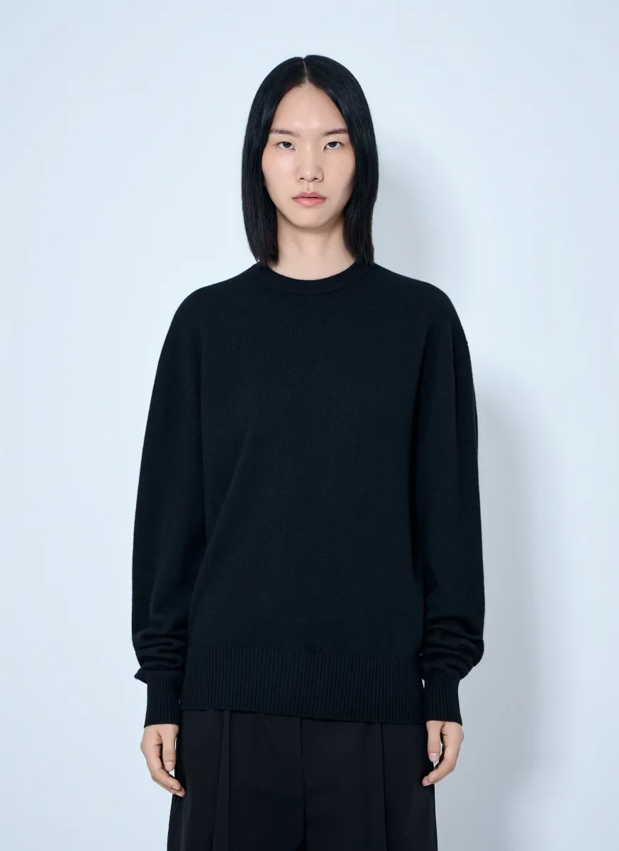 Classic Cashmere Crew Knit