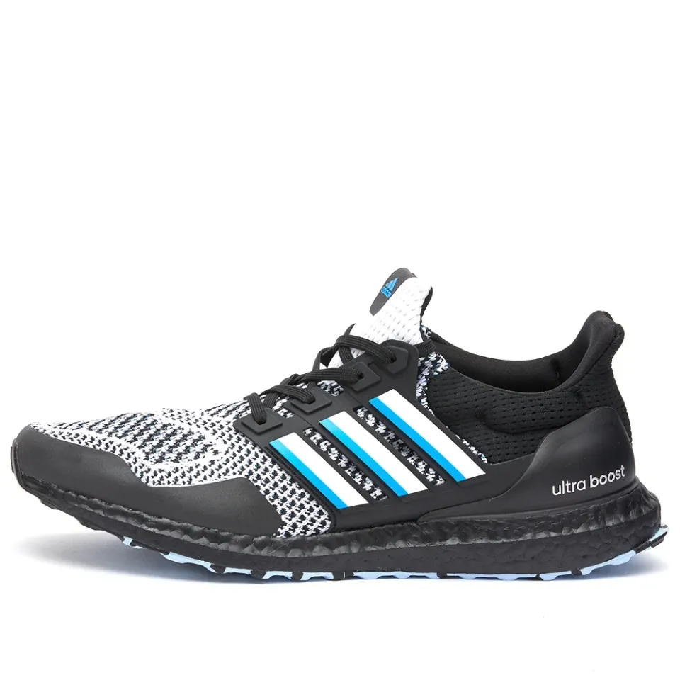 Ultraboost 1.0 x Hawks