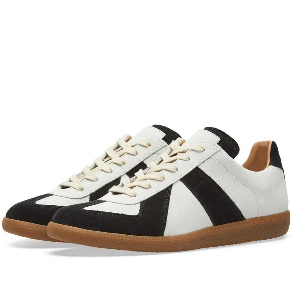 22 Replica Low Suede Sneaker