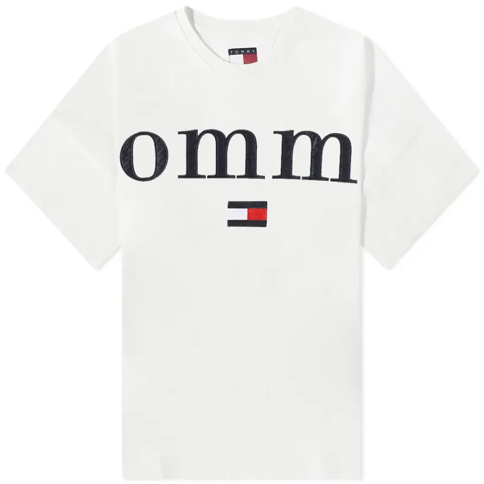 Split Hem Graphic Logo T-Shirt
