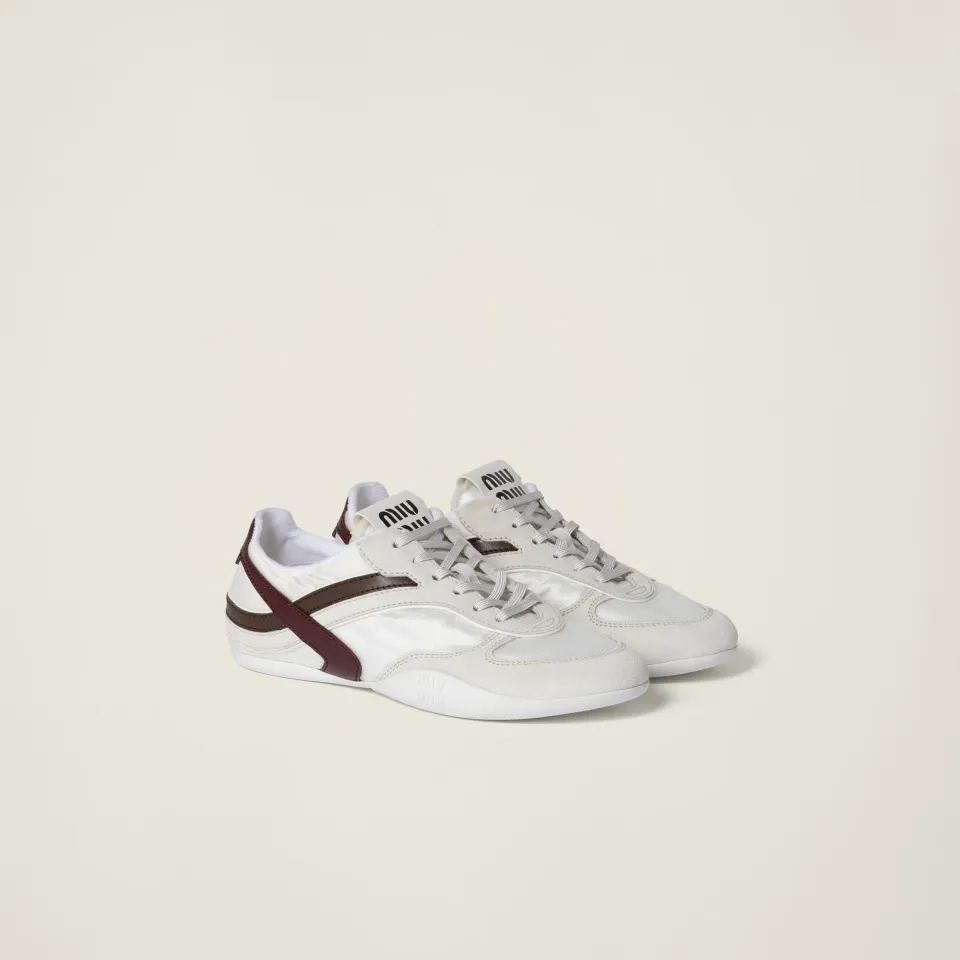 Gymnasium technical fabric and suede sneakers