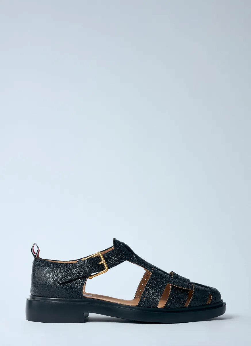 Pebble Grain Fisherman Sandals