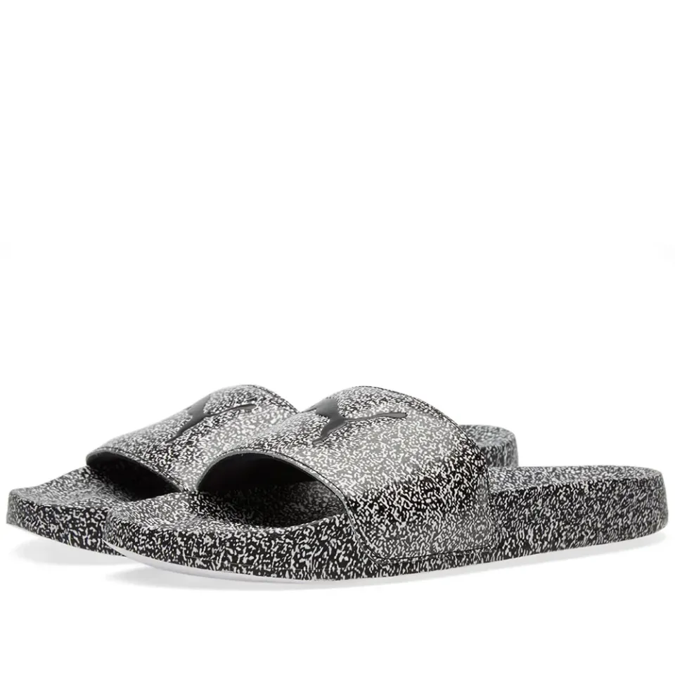x Trapstar Leadcat Slide