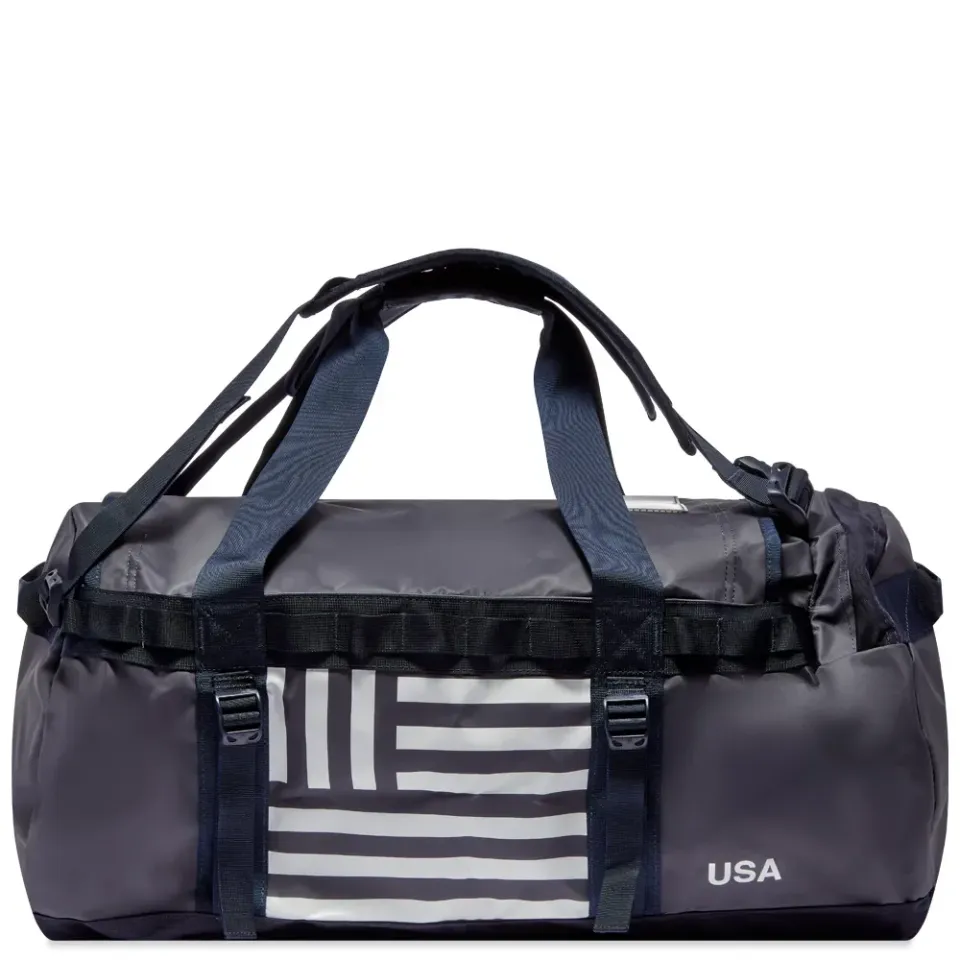 International USA Basecamp Holdall